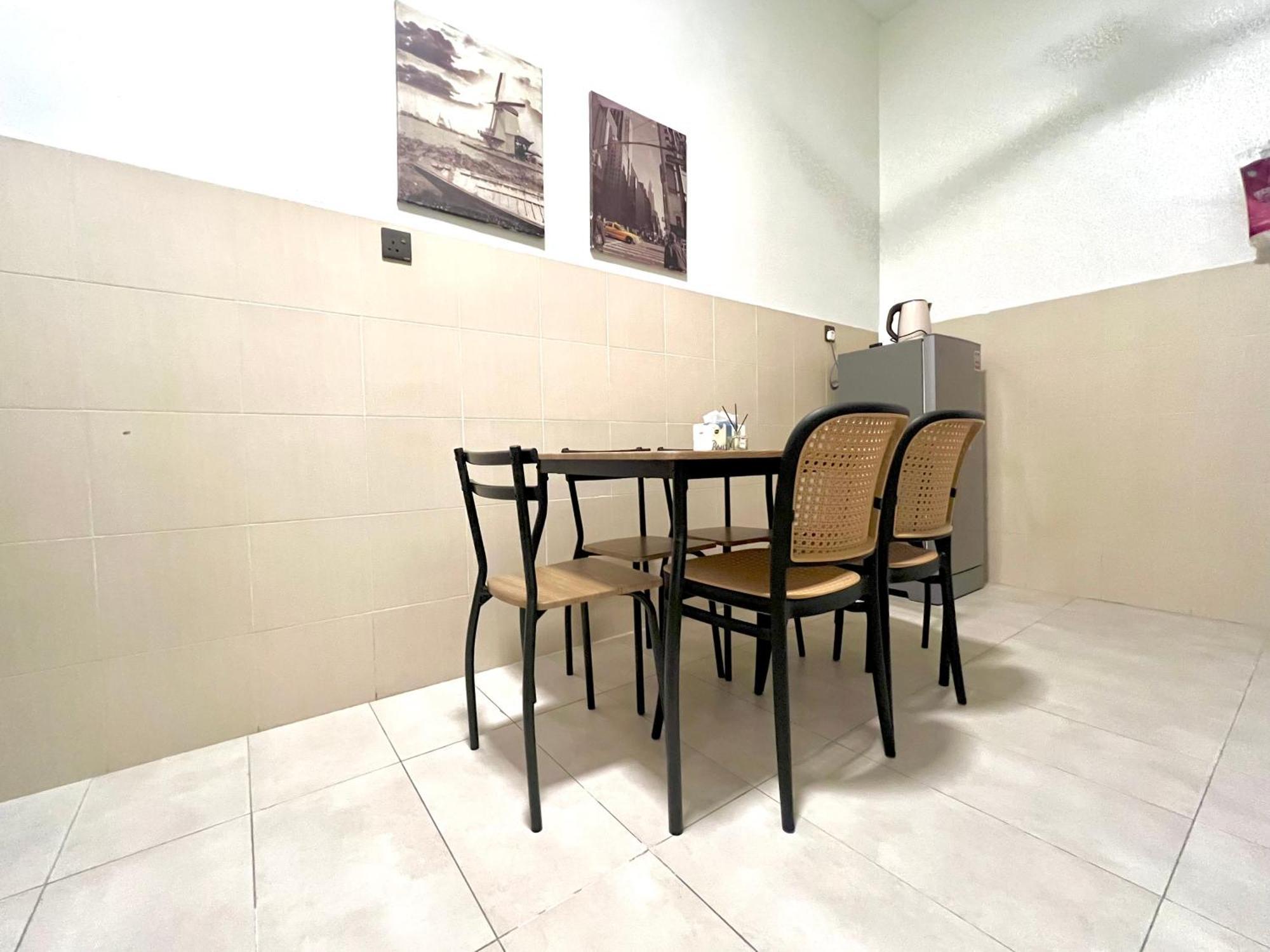 Quayside Cove Homestay - Corner House, Shah Alam Rimbayu Netflix Syok Tv Bbq Exterior photo